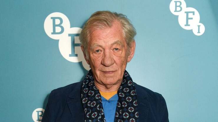 Ian McKellen kündigt einjährige Pause nach Sturz während der Aufführung an