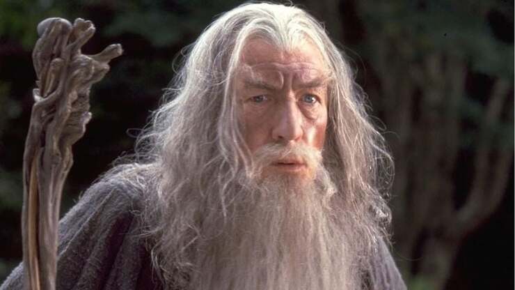 Ian McKellen kämpft mit Gedächtnisproblemen und pausiert bis Januar 2025 nach Unfall