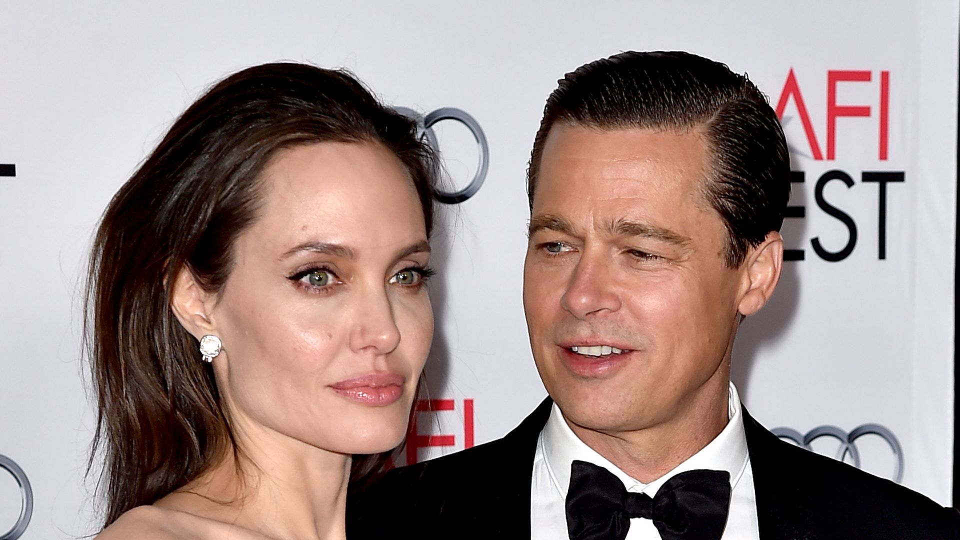 Angelina Jolie gibt rechtlichen Streit um Privatflug mit Brad Pitt auf und beendet Vorwürfe