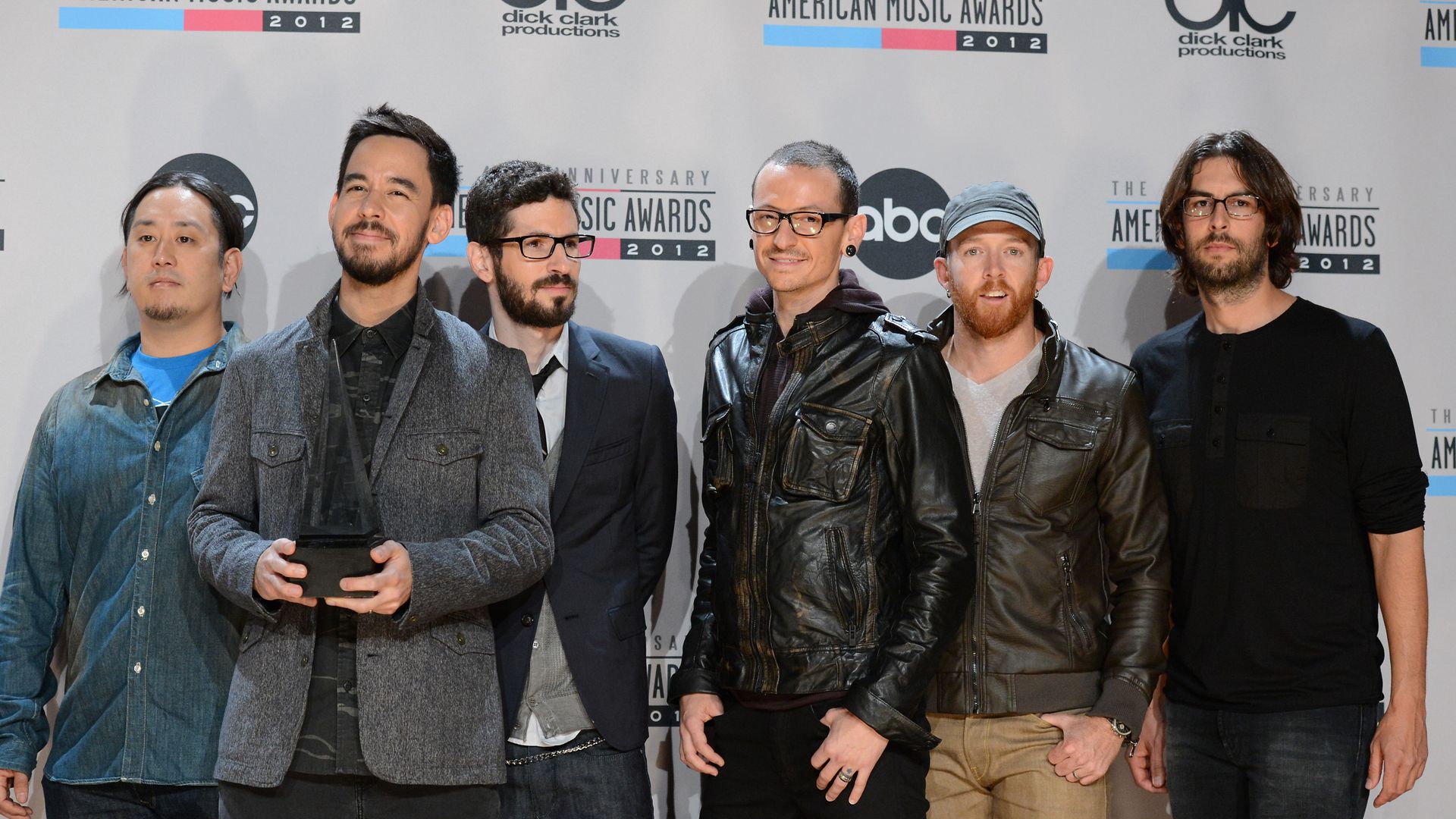 Linkin Park feiert Comeback mit neuem Album und Tour nach sieben Jahren der Abwesenheit