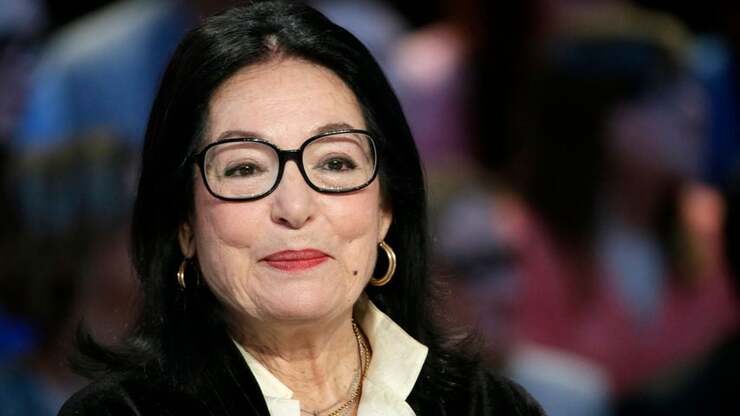 Nana Mouskouri zieht sich nach 60 Jahren von der Bühne zurück und plant letzte Auftritte