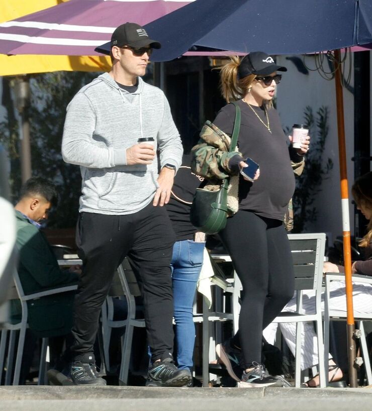 Katherine Schwarzenegger und Chris Pratt: Entspanntes Kaffee-Date vor drittem Kind in Los Angeles