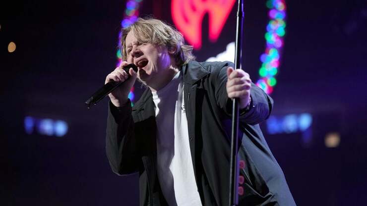 Lewis Capaldi kündigt Comeback an: Drittes Album nach einjähriger Pause in Planung