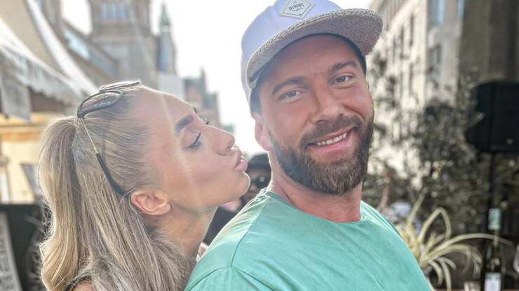 Ex-Bachelor-Paar Oliver Sanne und Jil Rock ziehen ins "Sommerhaus der Stars" ein