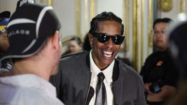 A$AP Rocky erinnert sich an den magischen Moment seiner Liebe zu Rihanna im Mercer Hotel