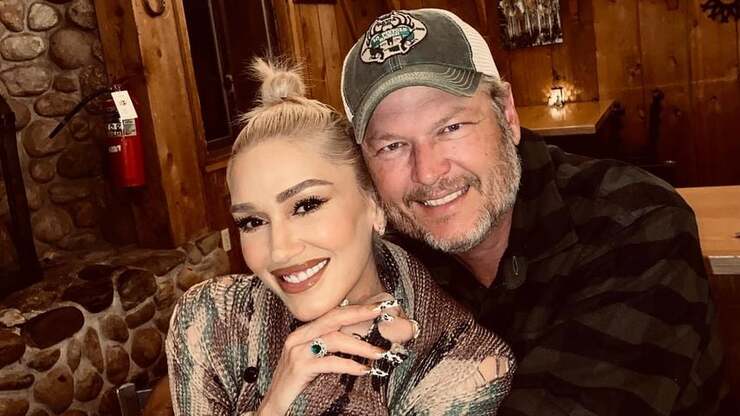 Gwen Stefani präsentiert erstes Halloween-Foto mit Blake Shelton und blickt auf 2014 zurück