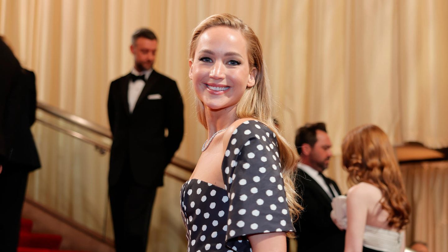 Jennifer Lawrence erwartet ihr zweites Kind – Babybauch bereits auf Fotos sichtbar