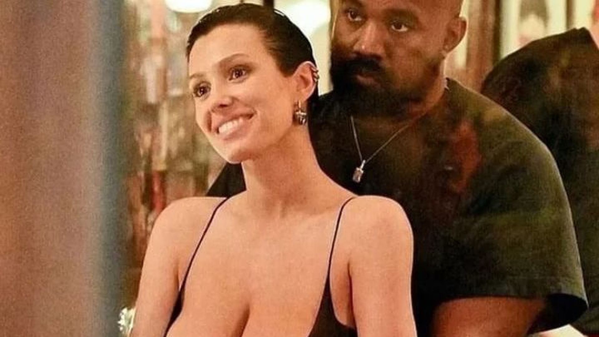 Kanye West und Bianca Censori: Einkaufen in Tokio trotz schwerer Vorwürfe in den USA