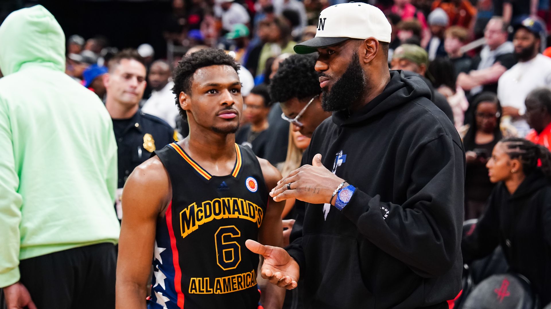 LeBron und Bronny James: Klage wegen Autounfall in Littlerock eingereicht