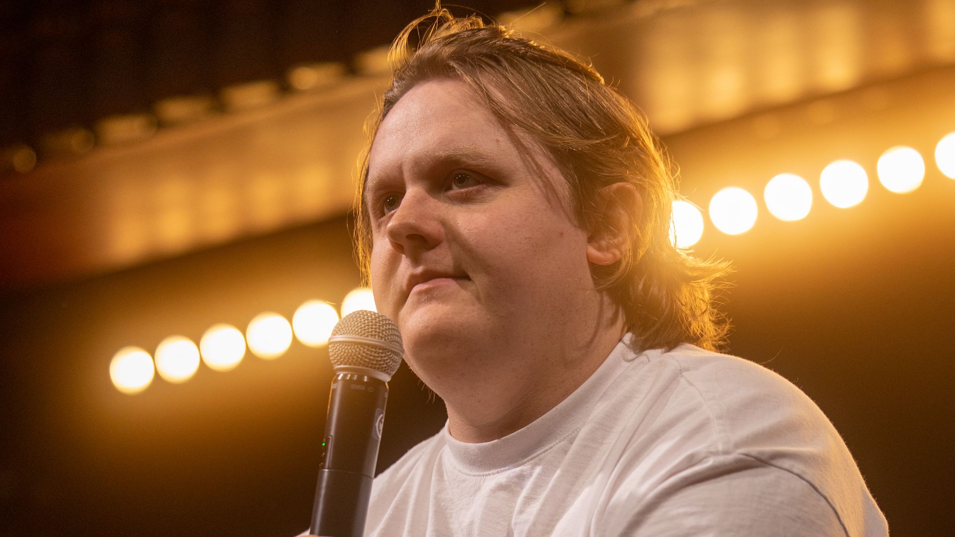 Lewis Capaldi kündigt Comeback an: Drittes Album nach einjähriger Pause in Planung