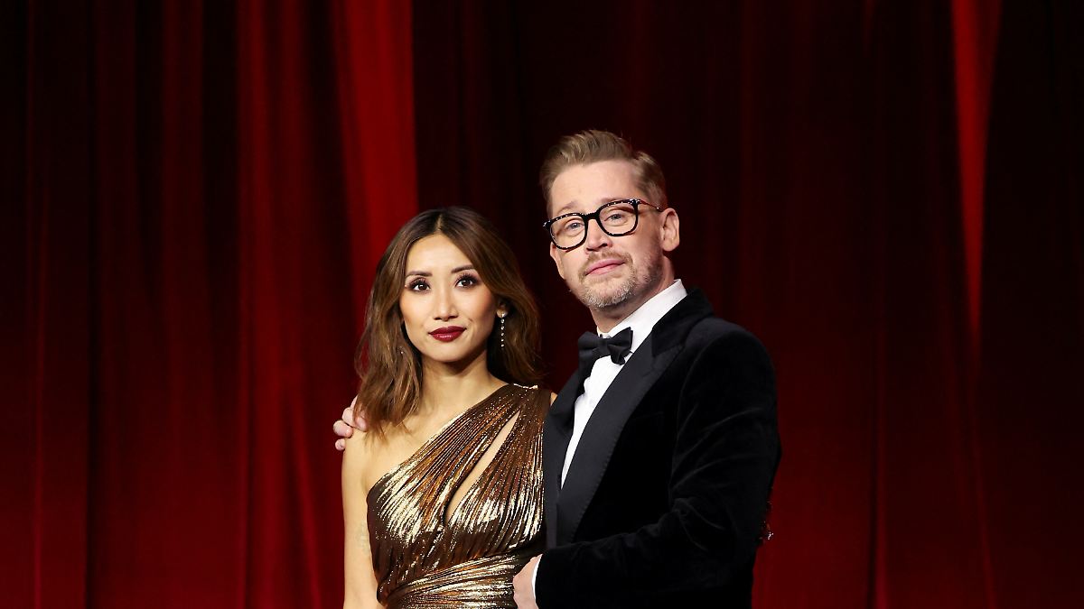 Macaulay Culkin und Brenda Song zeigen sich strahlend glücklich bei der Academy Museum Gala