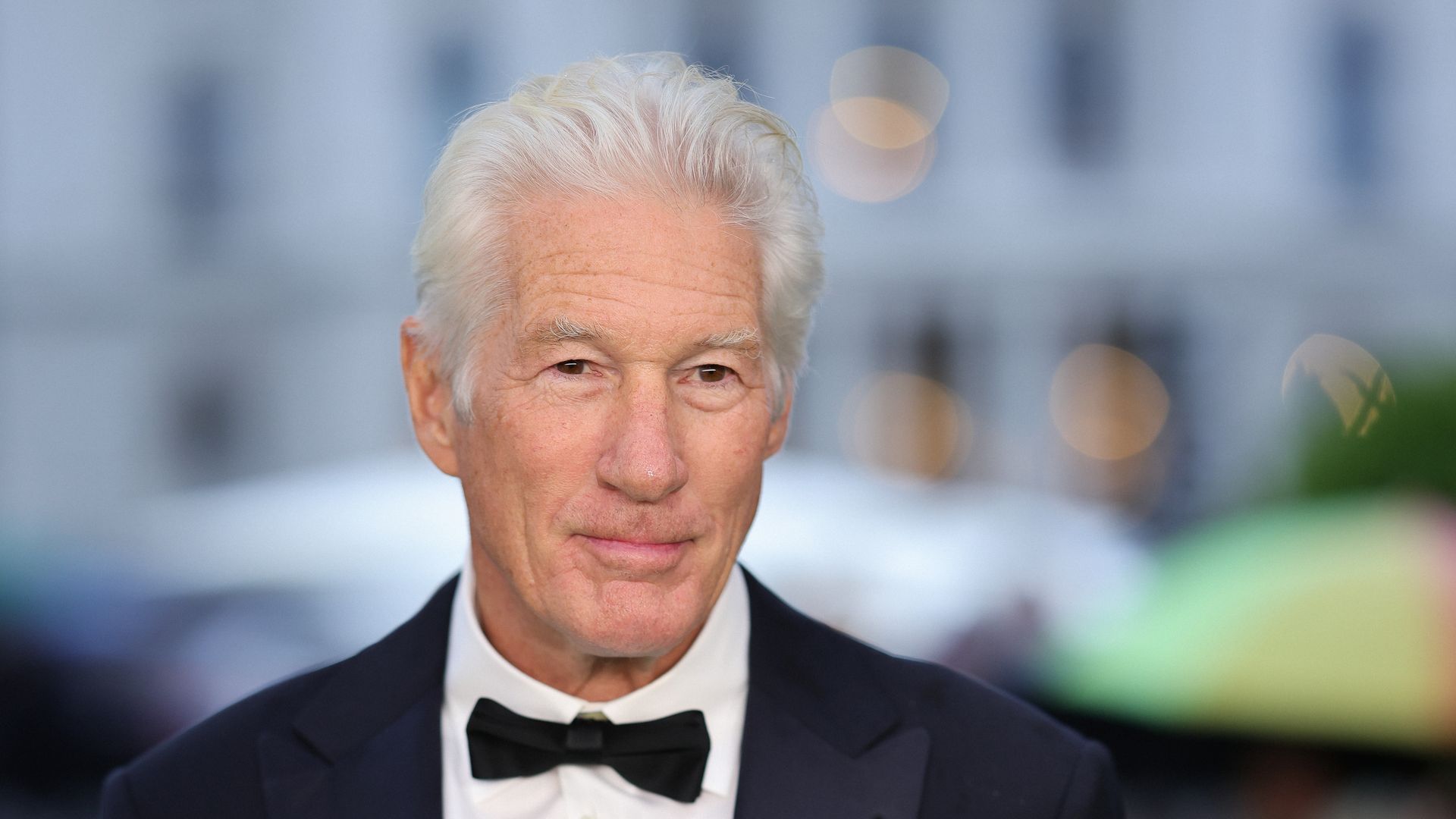 Richard Gere über das Vatersein: Erfahrungen und Herausforderungen als reifer Familienvater