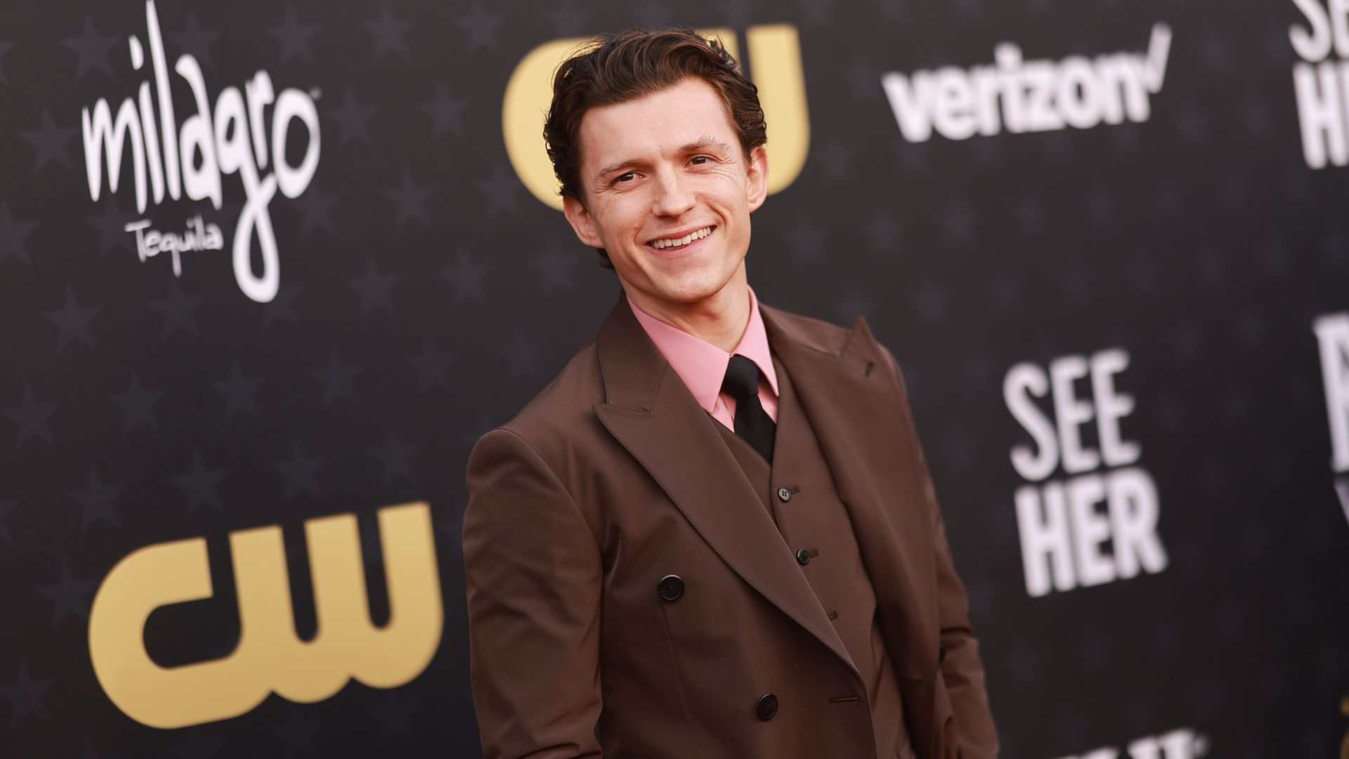 Tom Holland freut sich über Rolle in Christopher Nolans neuem Film und vergleicht mit Spider-Man