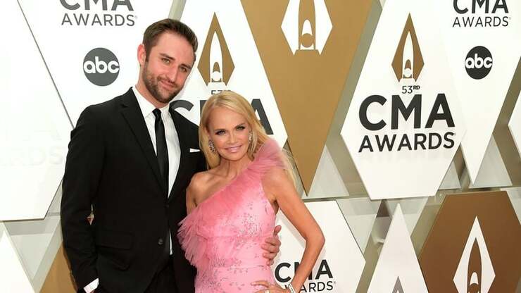 Kristin Chenoweth feiert ersten Hochzeitstag mit Ehemann Josh Bryant und romantischer Liebesgeschichte