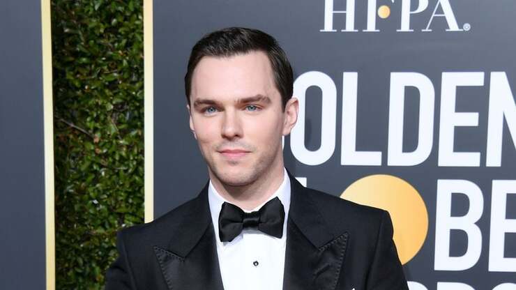 Nicholas Hoult bezeichnet Bryana Holly als Frau und schürt Hochzeitsgerüchte