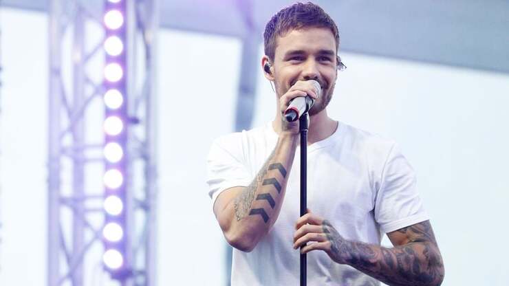 Zayn Malik ehrt Liam Payne mit emotionaler Geste und trägt dessen Diamantkette bei Beerdigung