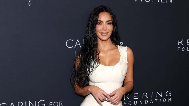 Kim Kardashian startet Schauspielkarriere in der Serie "All's Fair" mit Glenn Close an ihrer Seite