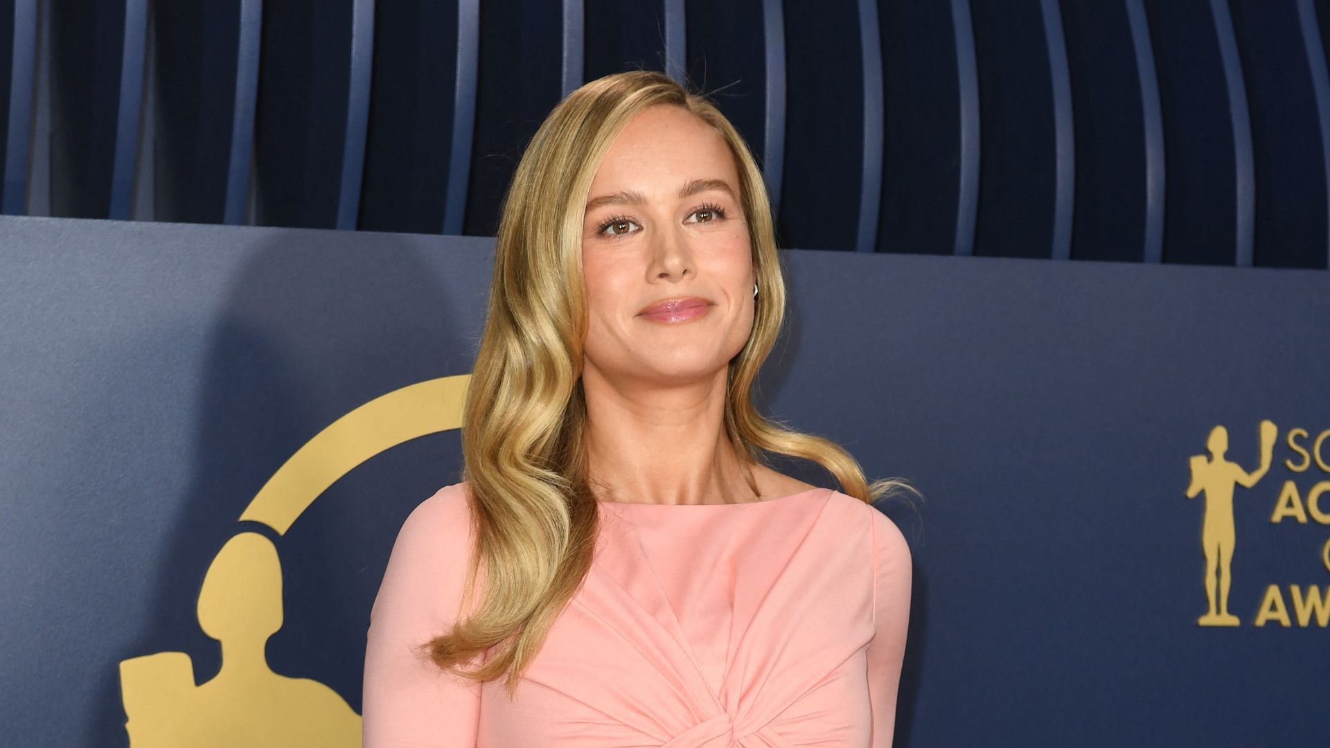 Brie Larson zeigt radikale Typveränderung mit neuem Pixie-Cut für "Elektra"-Rolle