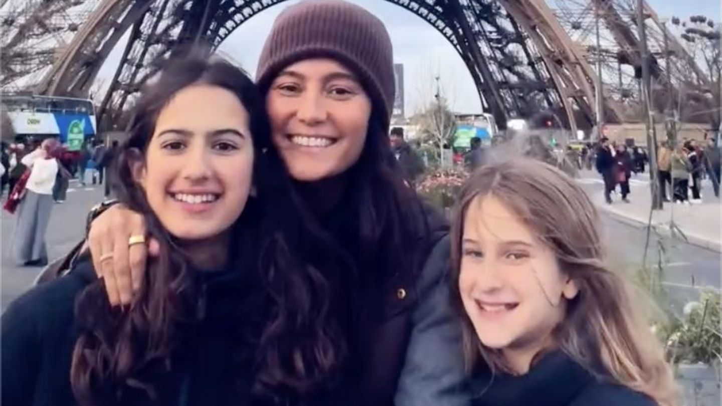 Emma Heming-Willis verbringt mit ihren Töchtern Mabel und Evelyn Urlaub in Paris,...