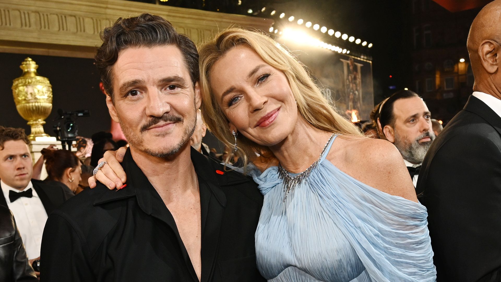 Pedro Pascal als „perfekter“ Ehemann von Co-Star Connie Nielsen in „Gladiator II“ beschrieben