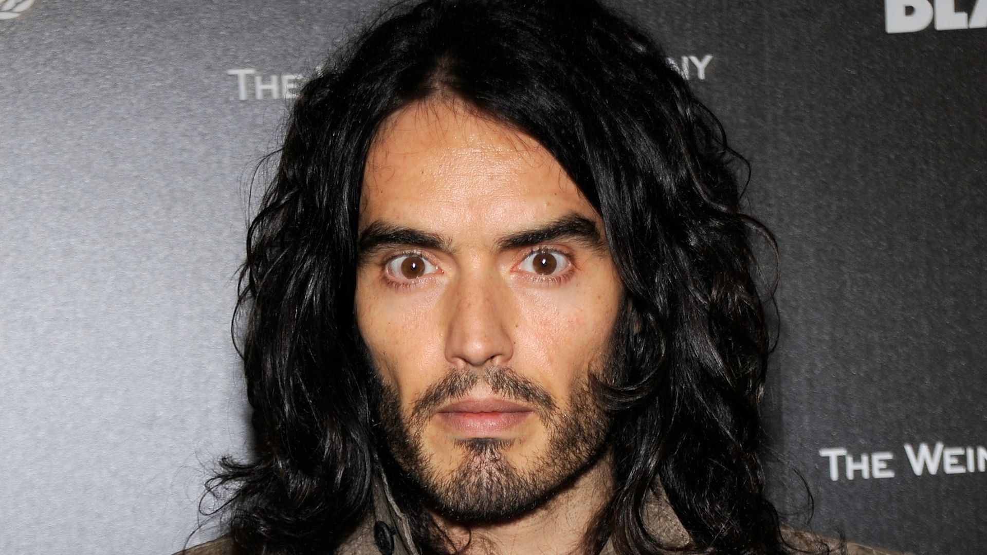 Russell Brand sieht sich möglichen Anklagen wegen Vergewaltigung und Missbrauch gegenüber