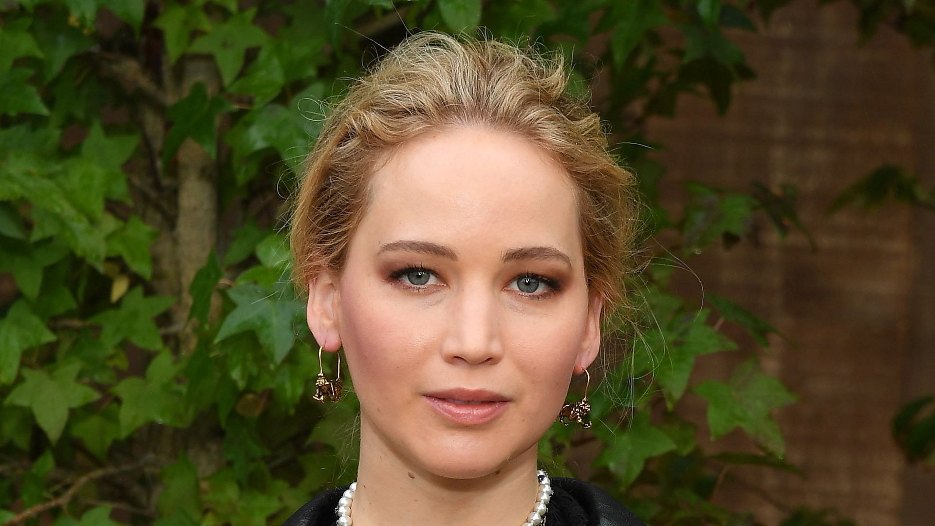 Jennifer Lawrence wurde kürzlich in New York City mit ihrem Ehemann Cooke Maroney...