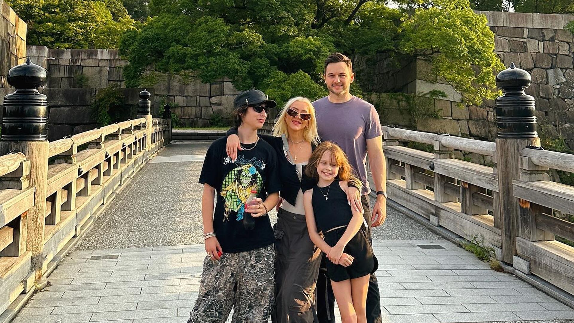 Seltene Einblicke: Christina Aguilera zeigt Familie in neuen Urlaubsbildern auf Instagram