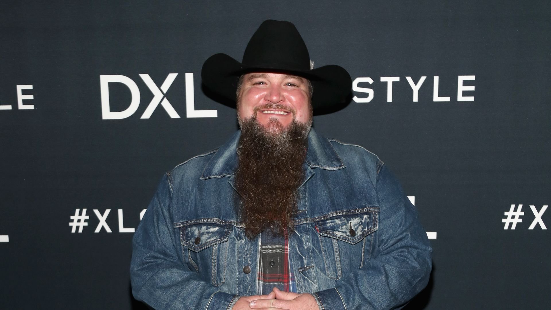 Sundance Head spricht über Schussverletzung und Dank an Lebensretter nach Unfall